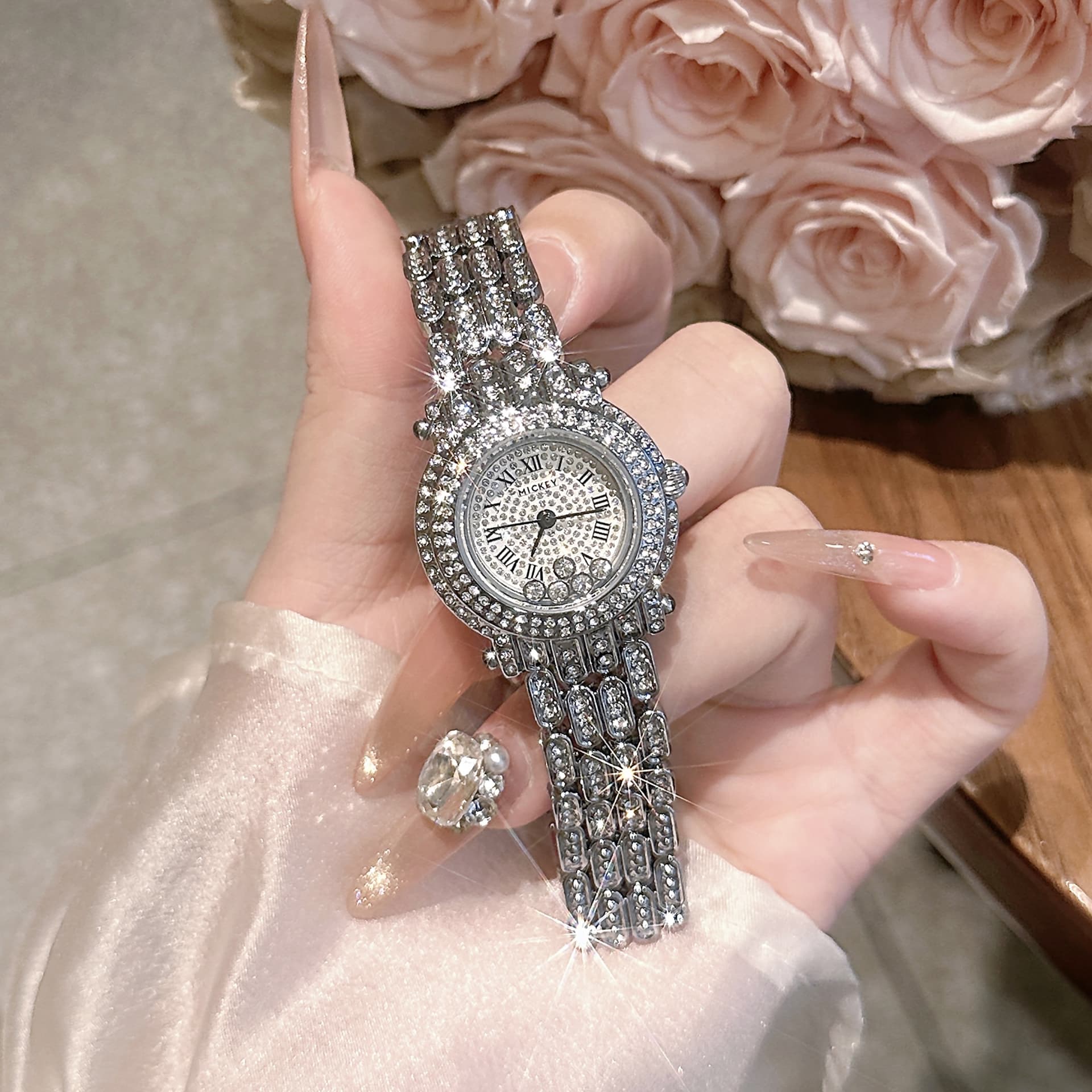 Часы Disney Mickey SERIES Кварцевый механизм Сплав Шнуровка Watch Women's Watch Серебристый циферблат - изображение 4