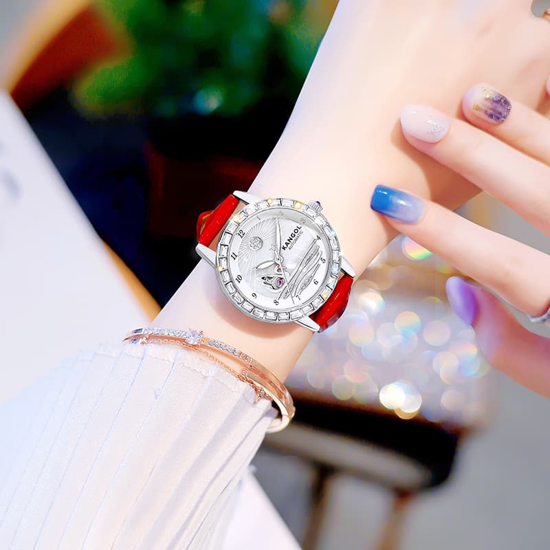 Часы Kangol Nature Series Механический механизм Натуральная кожа Шнуровка Watch Women's Watch Синий циферблат - изображение 4