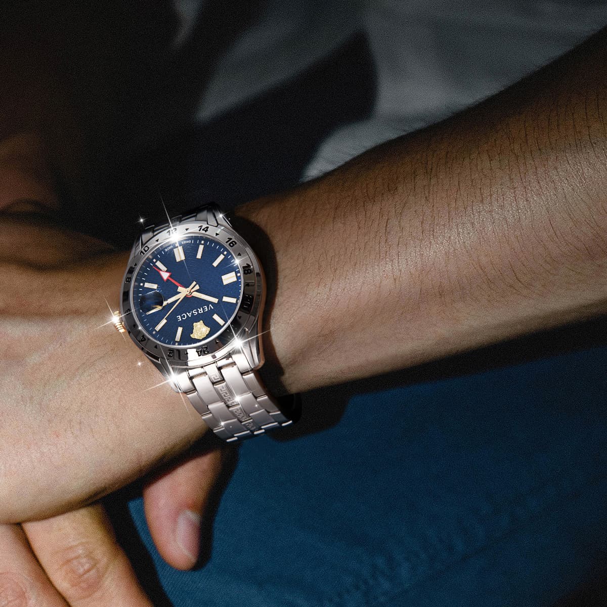 Механические часы Versace VE7C00523 - изображение 8