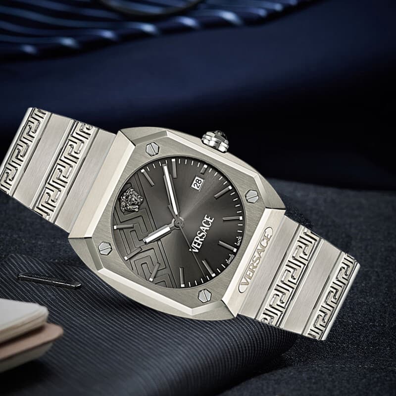 Механические часы VERSACE VE8F00324 - изображение 8