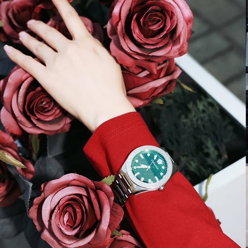 Механические часы Versace VE2T00422 - изображение 9