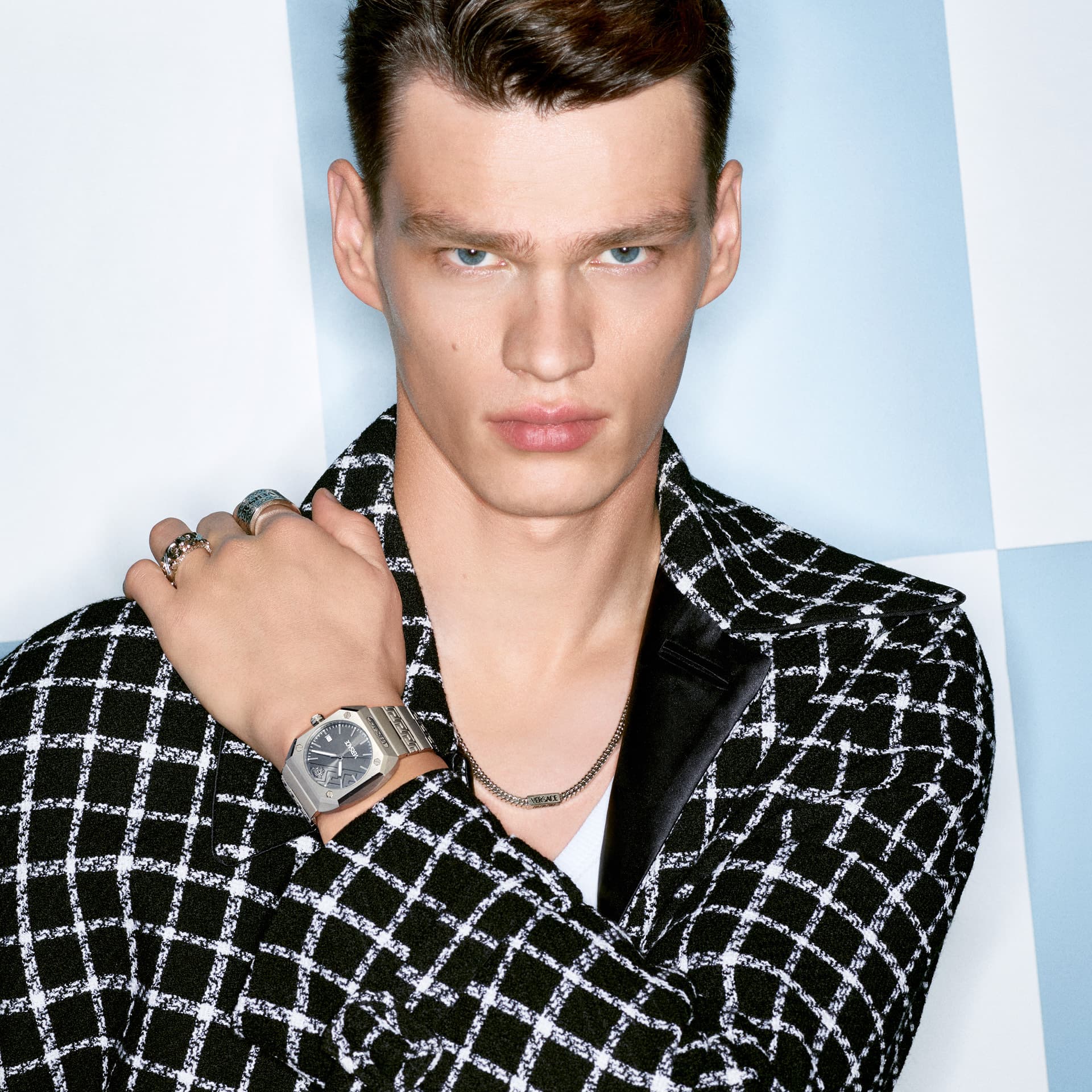 Механические часы VERSACE VE8F00324 - изображение 9