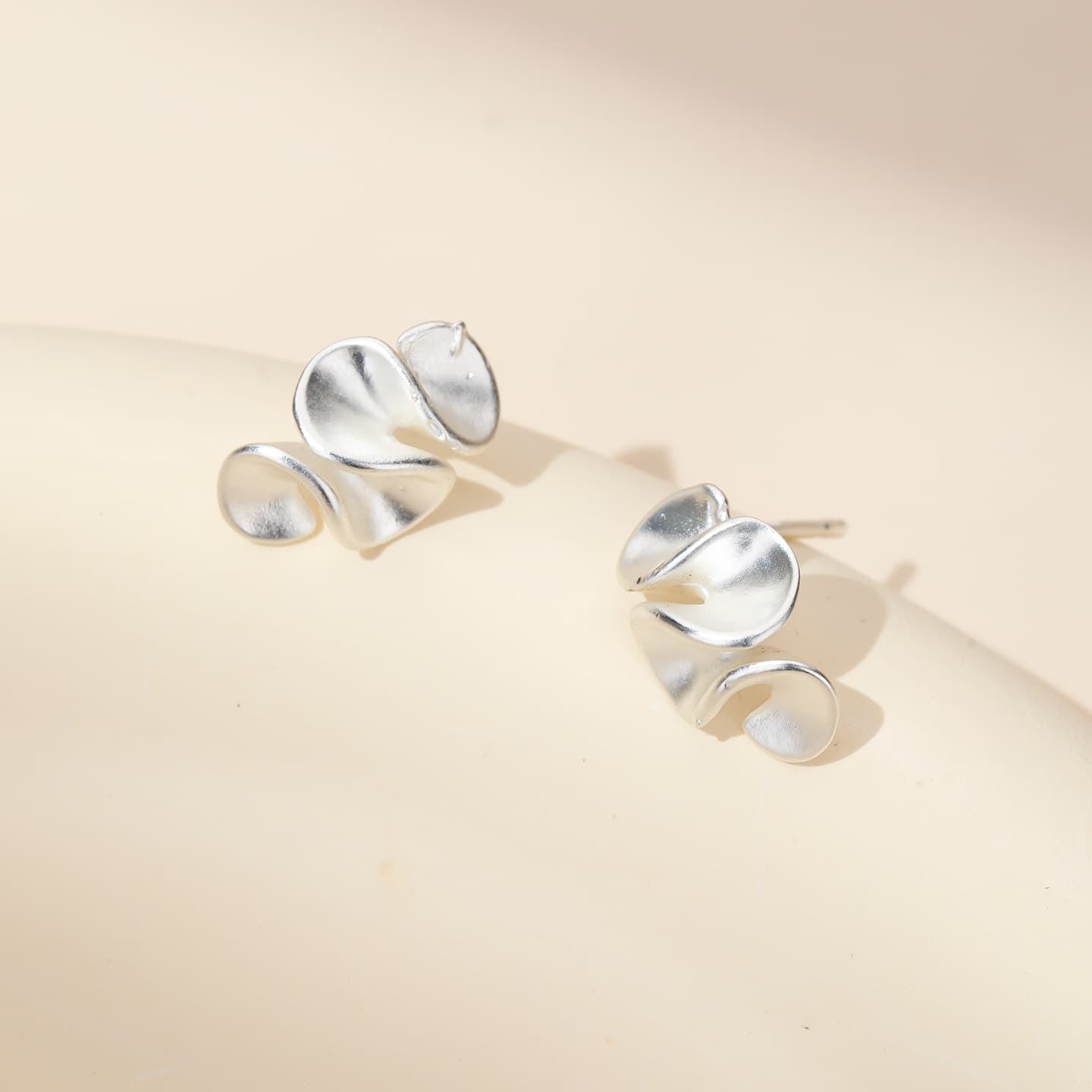 Серьги Серьги-гвоздики из серебра 925 пробы с серебряной иглой QLADY для женщин - изображение 3