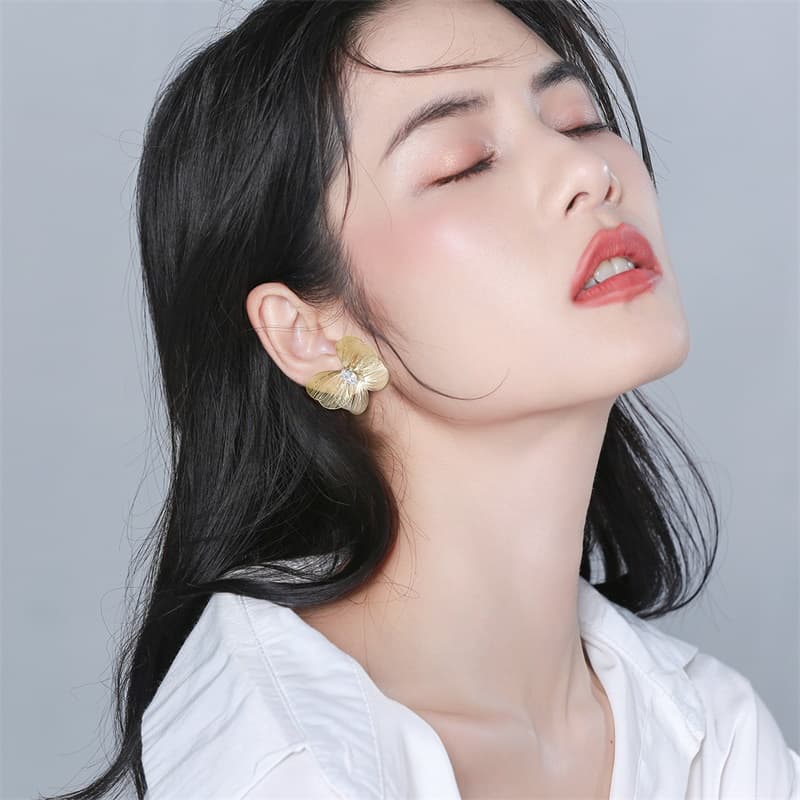 Серьги Серьги QLADY из серебра 925 пробы женские - изображение 3