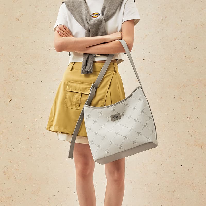 Сумка через плечо Dickies PVC Crossbody Bag Стандартная Женская Бежевая Абрикосовая Серая - изображение 12