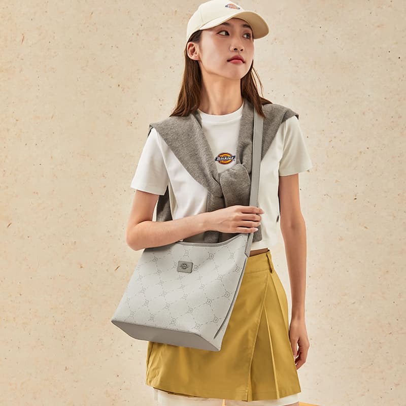 Сумка через плечо Dickies PVC Crossbody Bag Стандартная Женская Бежевая Абрикосовая Серая - изображение 10