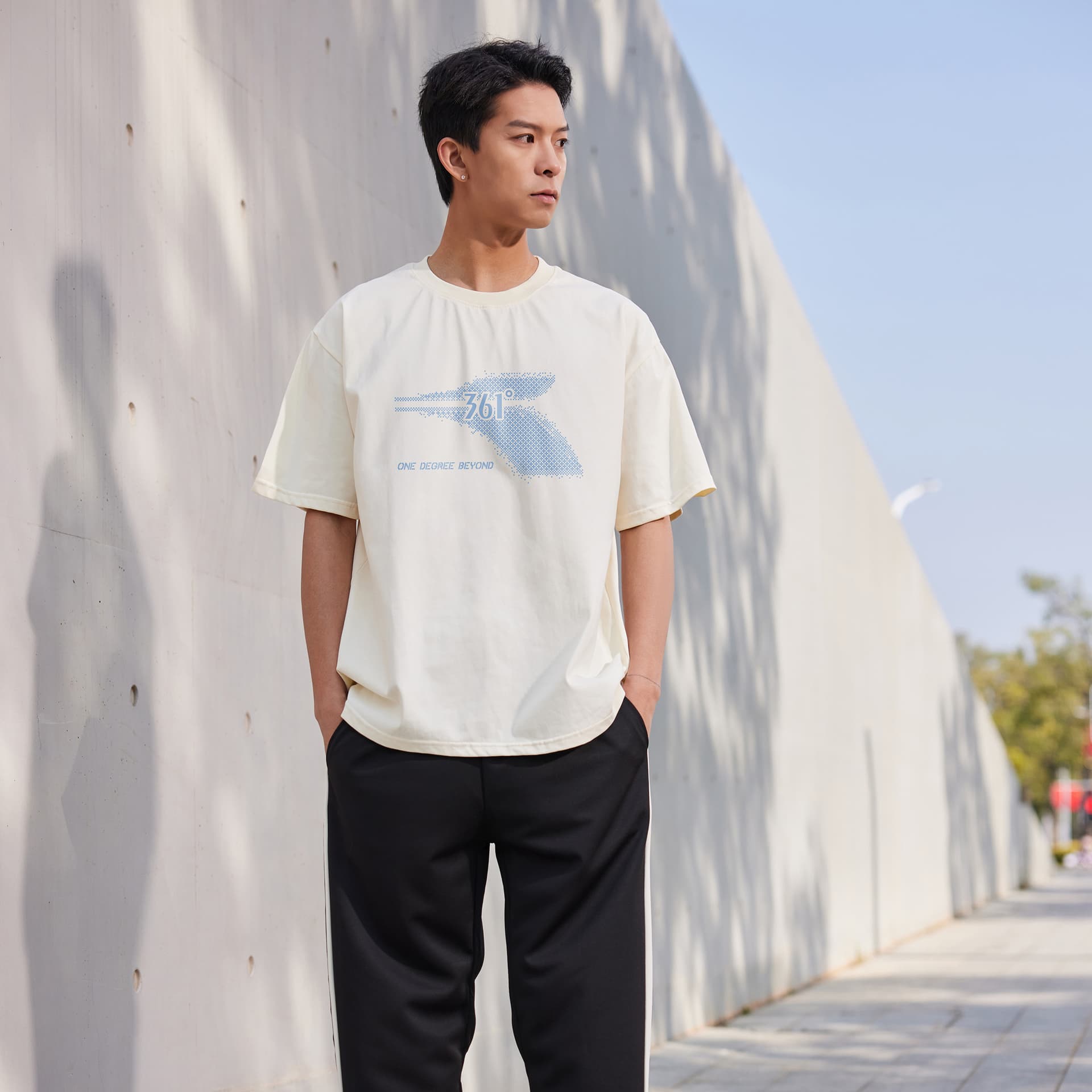 Футболка 361° T-Shirt Унисекс Песочно-коричневый Белый - изображение 3