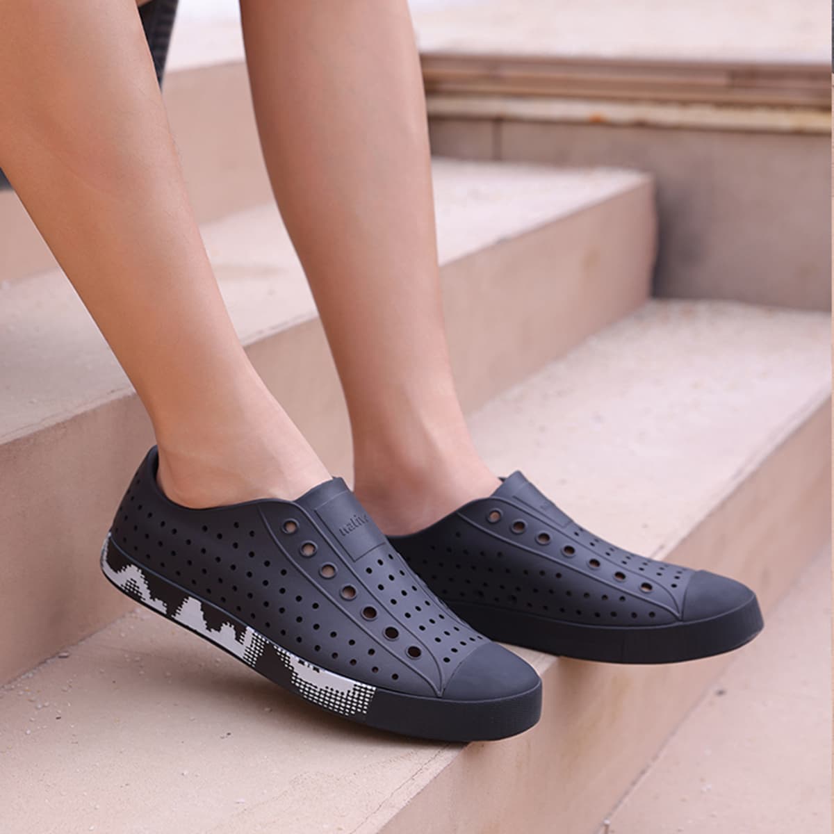 Сабо Native Shoes Jefferson ЭВА Сабо Резина Мужской Черный - изображение 6
