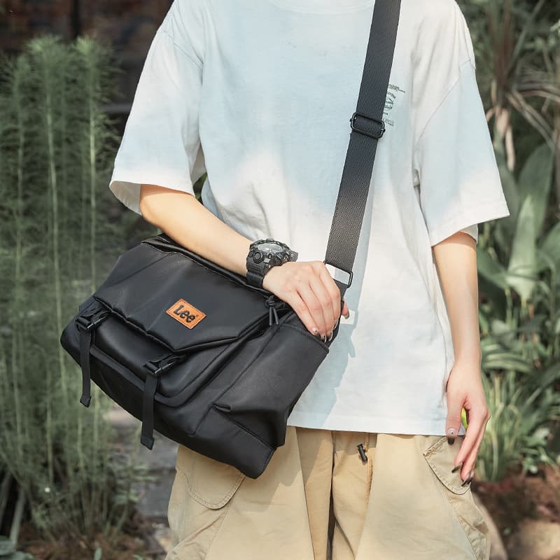 Сумка через плечо LEE Oxford Crossbody Bag Standard (Standard) Unisex LEE Оксфорд Сумка через плечо Стандартная (Стандартная) Унисекс - изображение 6