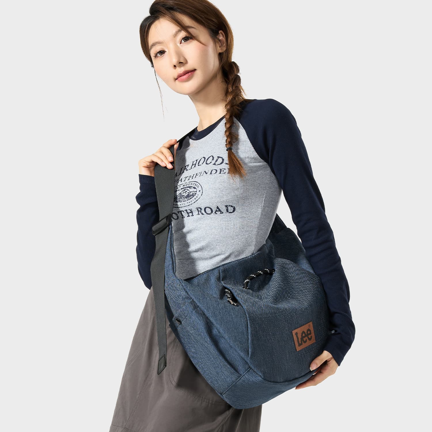 Сумка через плечо Lee Navy Shoulder Bag - изображение 6