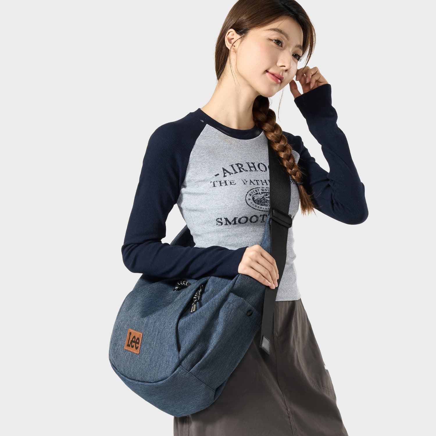 Сумка через плечо Lee Navy Shoulder Bag - изображение 5