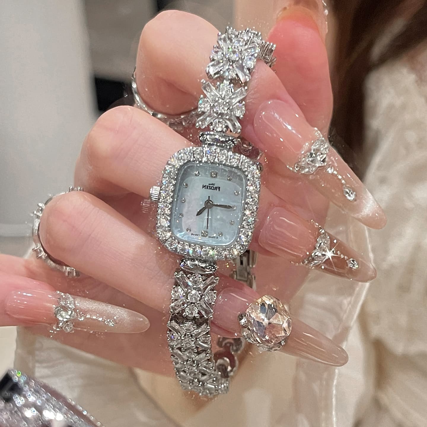 Часы Disney Snowflake Goddess Кварцевый механизм Eco Friendly Медные Шнуровка Часы Женские Часы - изображение 2