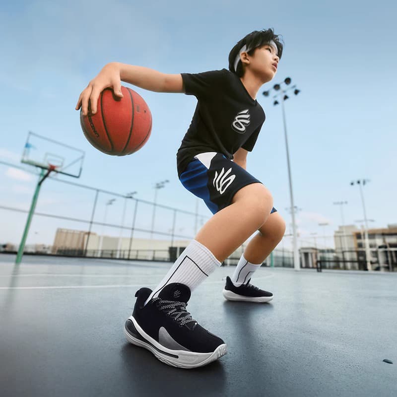 Кроссовки для баскетбола Under Armour Низкие Детские Баскетбольные Кроссовки Черные Подростковые - изображение 6