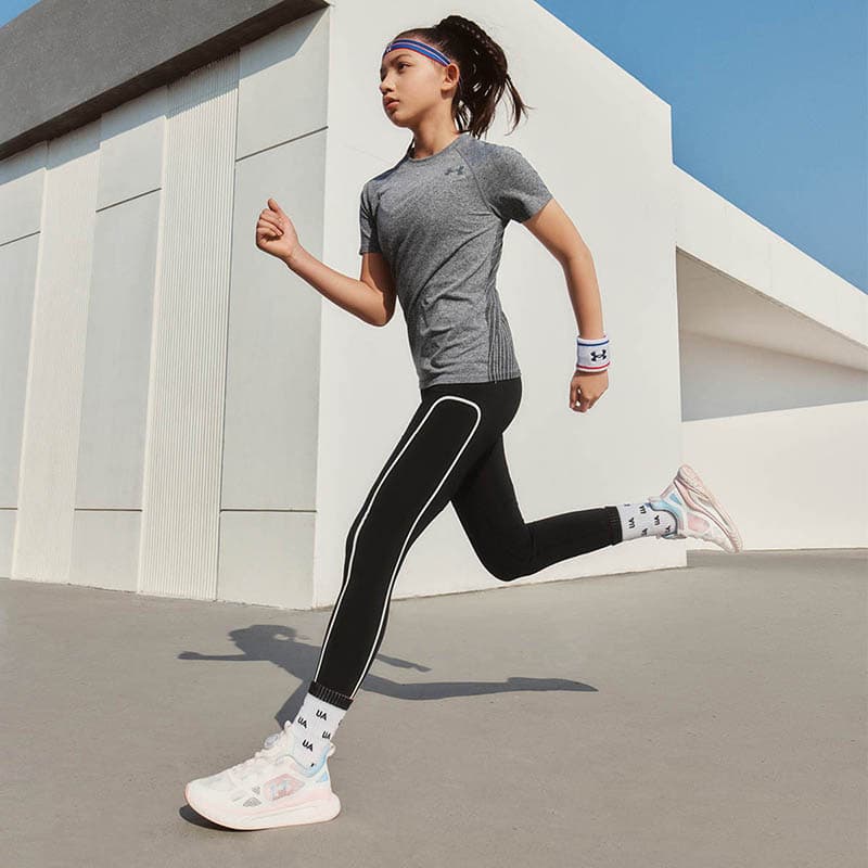Футболка Under Armour - изображение 3