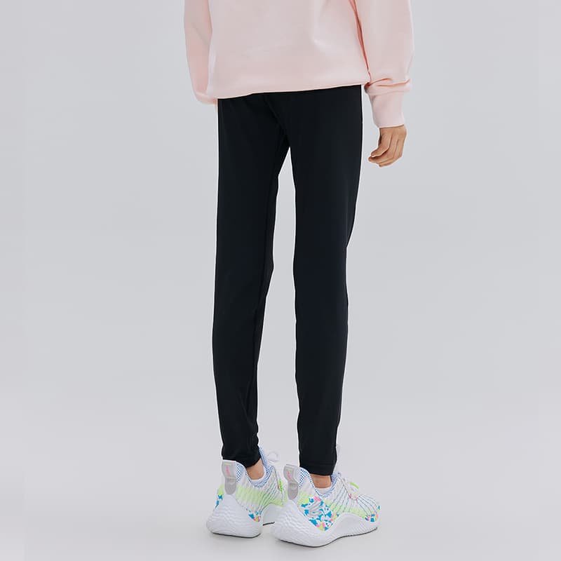 Under Armour logo - изображение 4