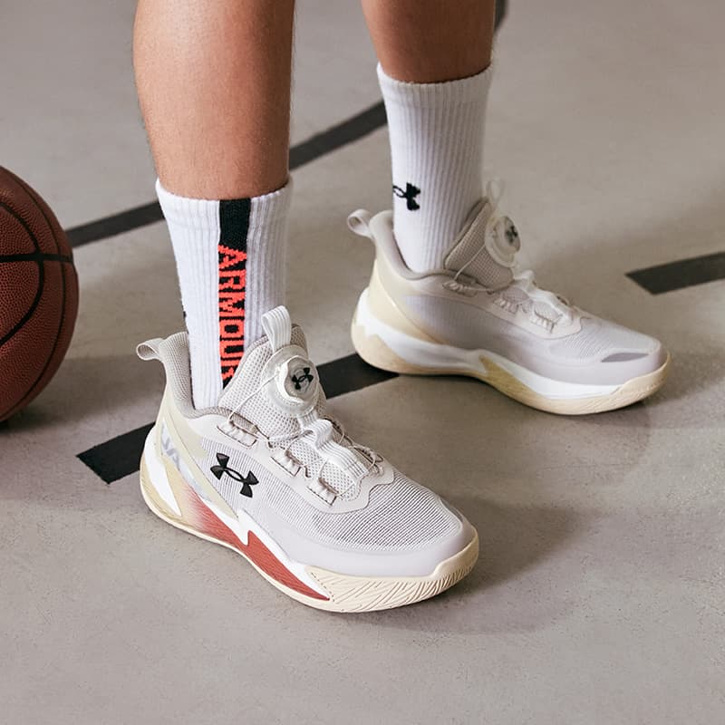 Кроссовки для баскетбола Under Armour Basketball Collection Баскетбольные кроссовки для детей - изображение 4