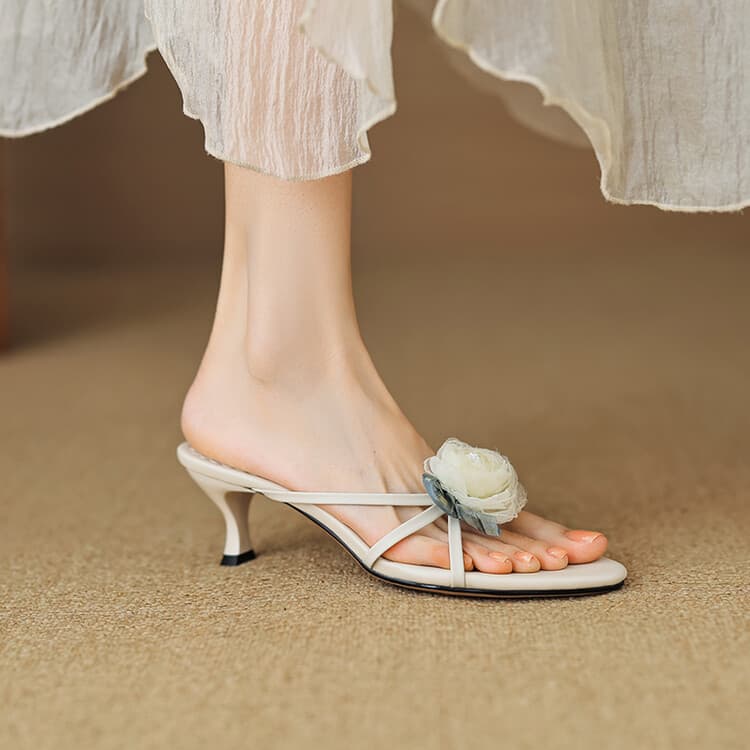 Сандалии Yeezy Reezy Sandals - изображение 4