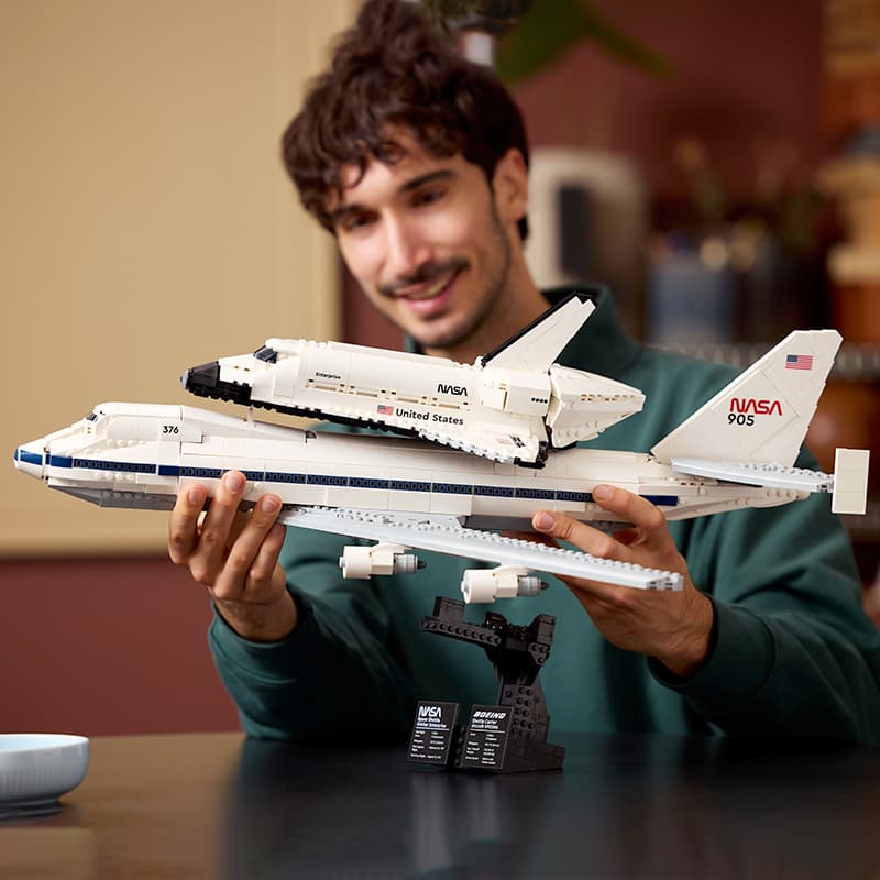 Конструктор LEGO Космический Шаттл Транспортный Самолёт Конструктор 2417 элементов 10360 - изображение 5