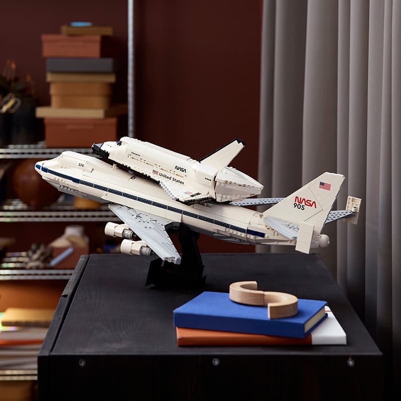Конструктор LEGO Космический Шаттл Транспортный Самолёт Конструктор 2417 элементов 10360 - изображение 4