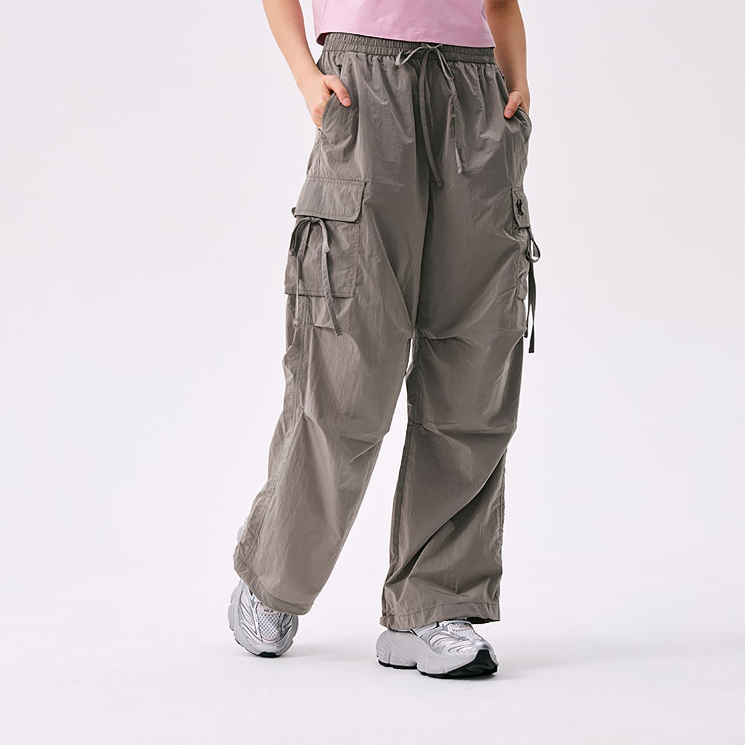 MLB New York Yankees Basic Collection SS25 Карго Брюки Женские Серые - изображение 3