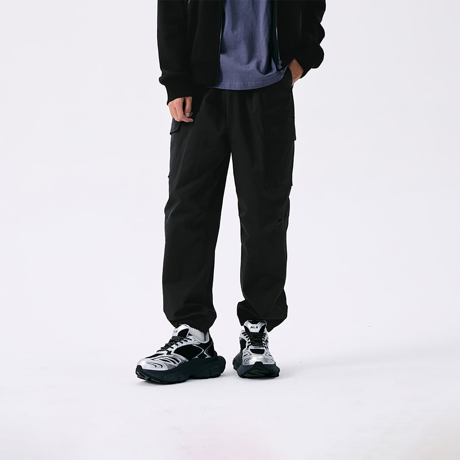 Штаны MLB New York Yankees Basic Collection SS25 Повседневные штаны Унисекс Черные - изображение 3
