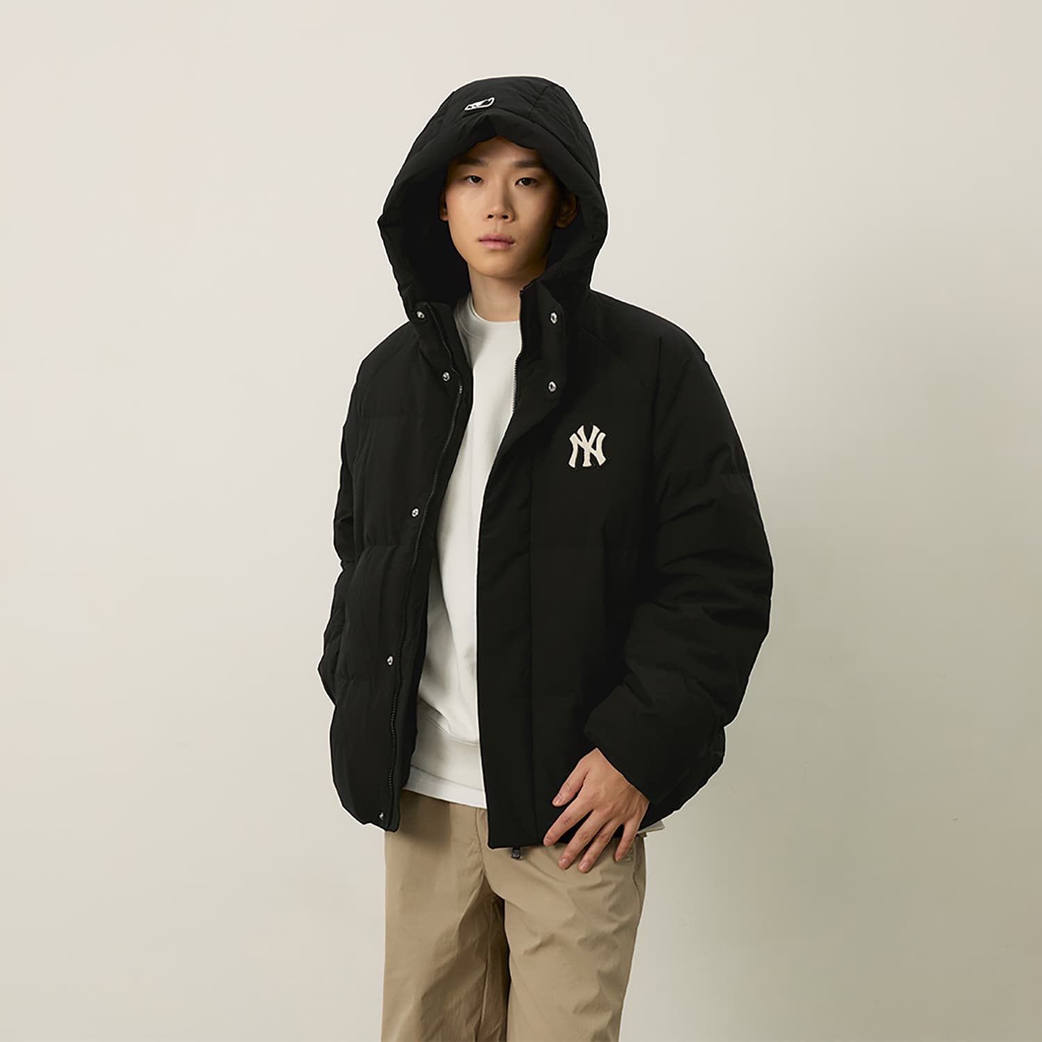 Зимняя куртка MLB Preppy Style Collection New York Yankees FW24 Пуховик Унисекс Черный - изображение 4
