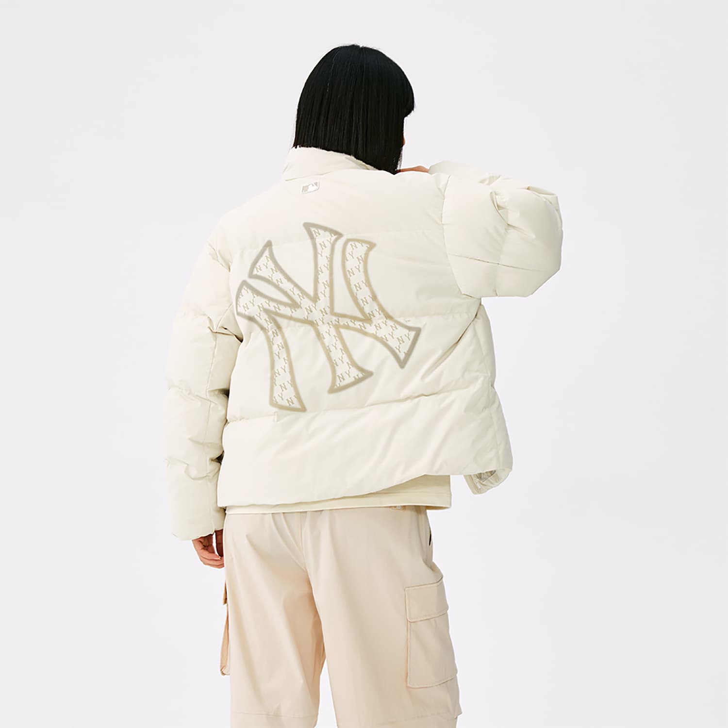 Зимняя куртка MLB MONOGRAM FW25 Пуховик Унисекс - изображение 3