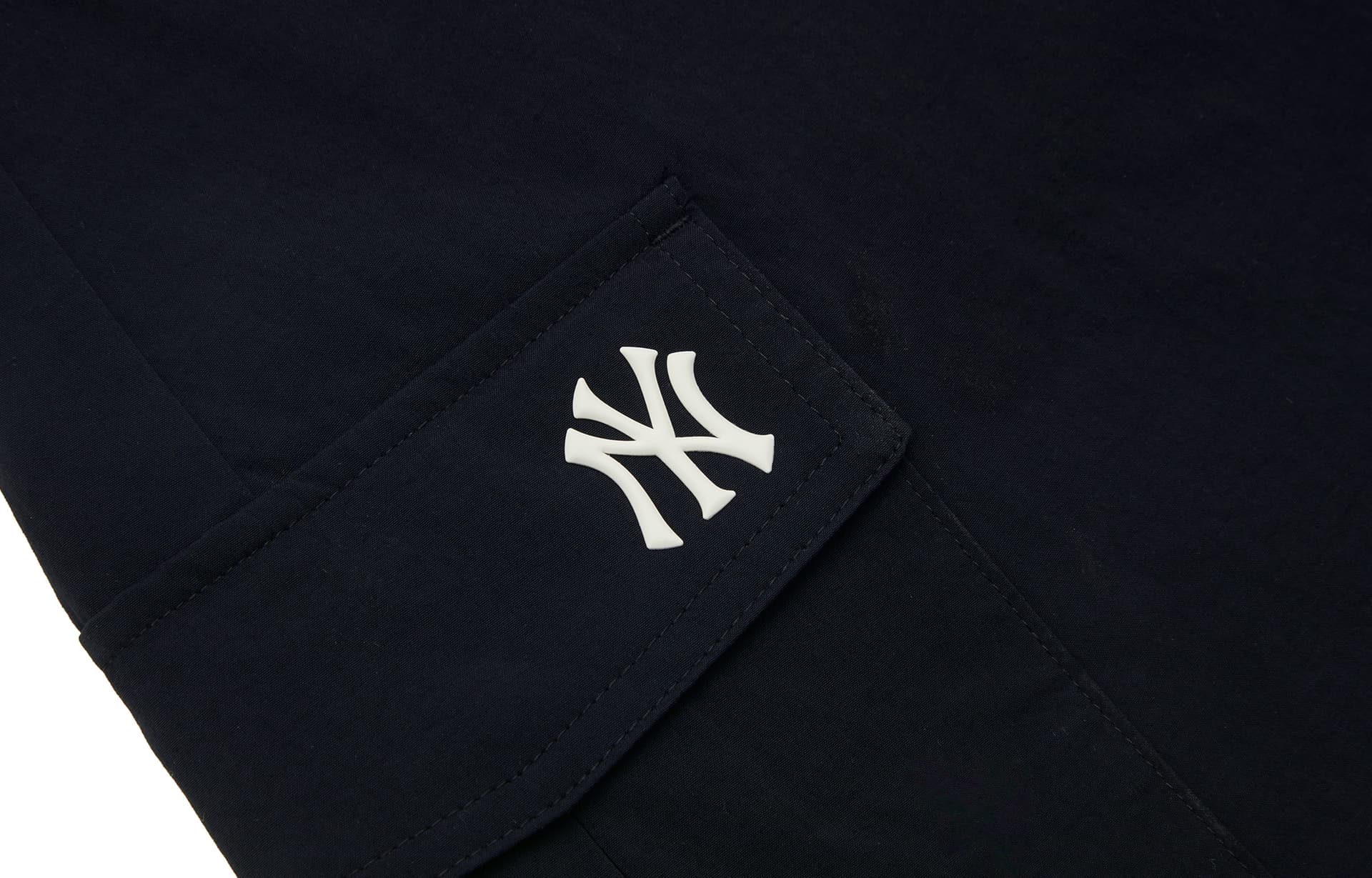 Mlb Base Logo New York Yankees Basic Collection SS26 Короткие юбки карго Женские - изображение 3
