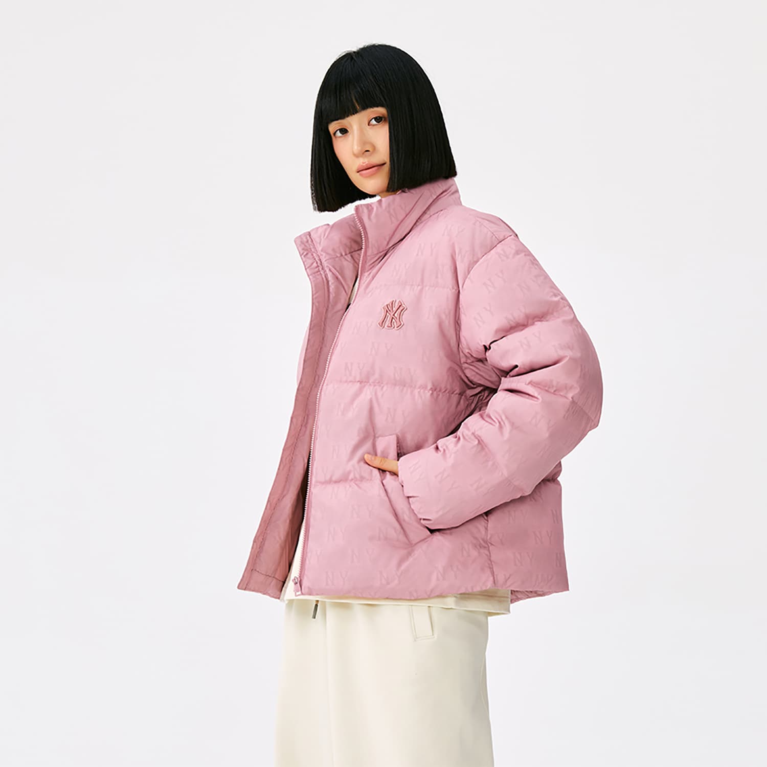 Зимняя куртка MLB MONOGRAM 25FW Пуховик Унисекс - изображение 4