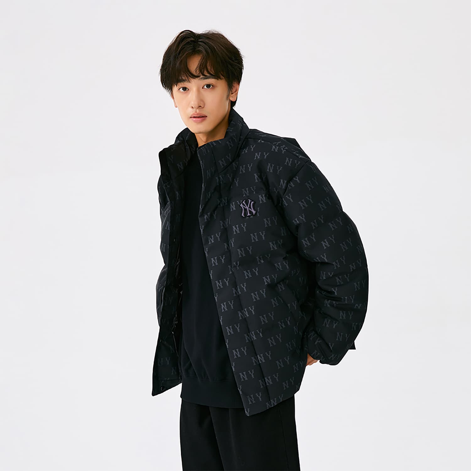 Зимняя куртка MLB MONOGRAM 25FW Пуховик Унисекс - изображение 4