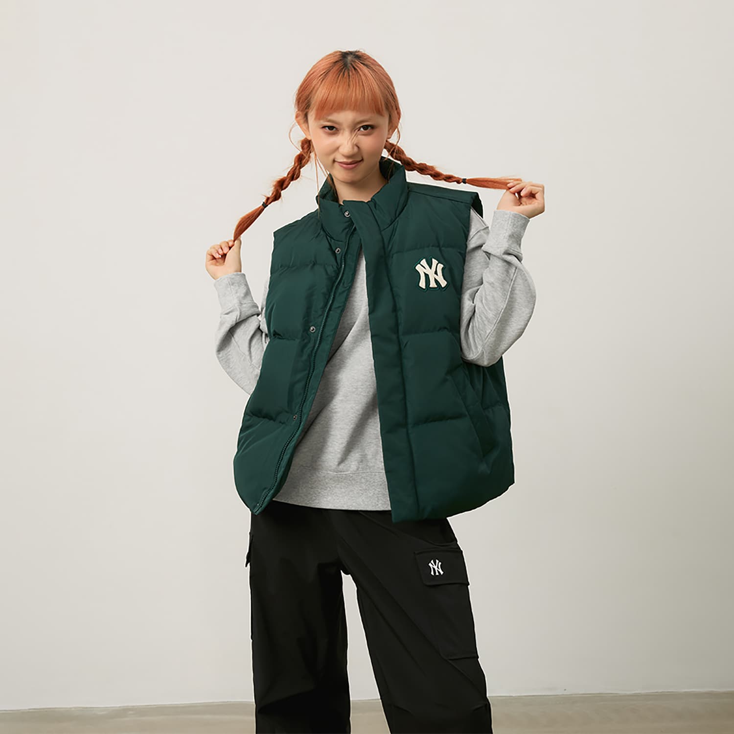 Куртка MLB Preppy Style Collection New York Yankees Пуховый жилет Унисекс Темно-зеленый - изображение 3