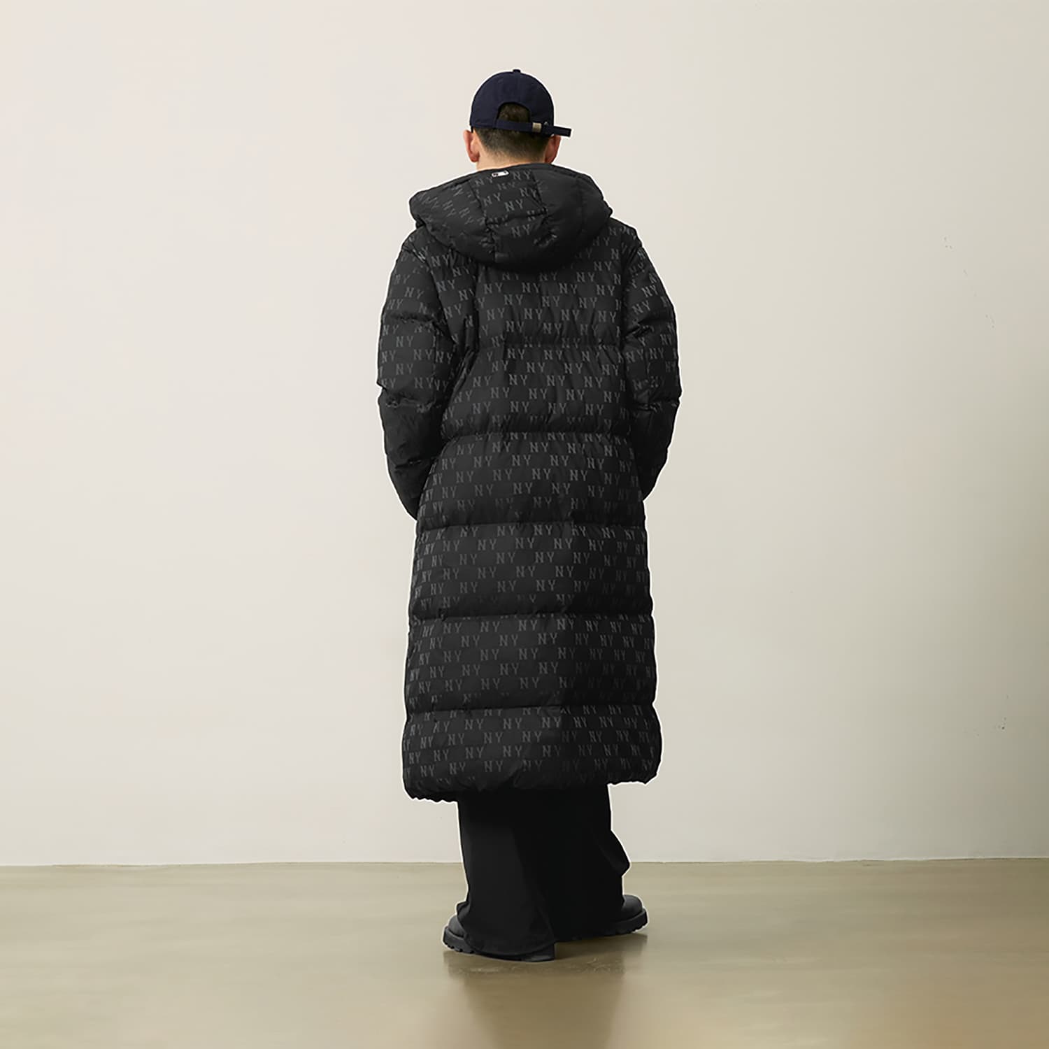 Зимняя куртка MLB MONOGRAM 24FW Пуховик Унисекс Черный - изображение 6