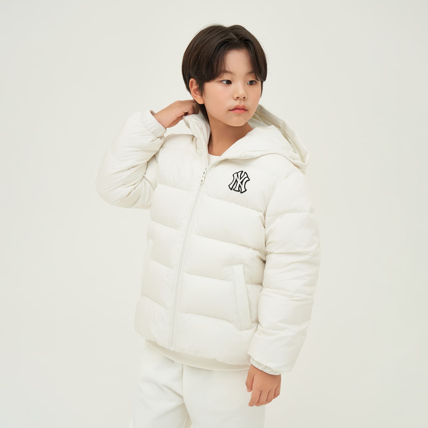 Зимняя куртка 24FW MLB New York Yankees Пуховик Унисекс Кремовая Текстура - изображение 5