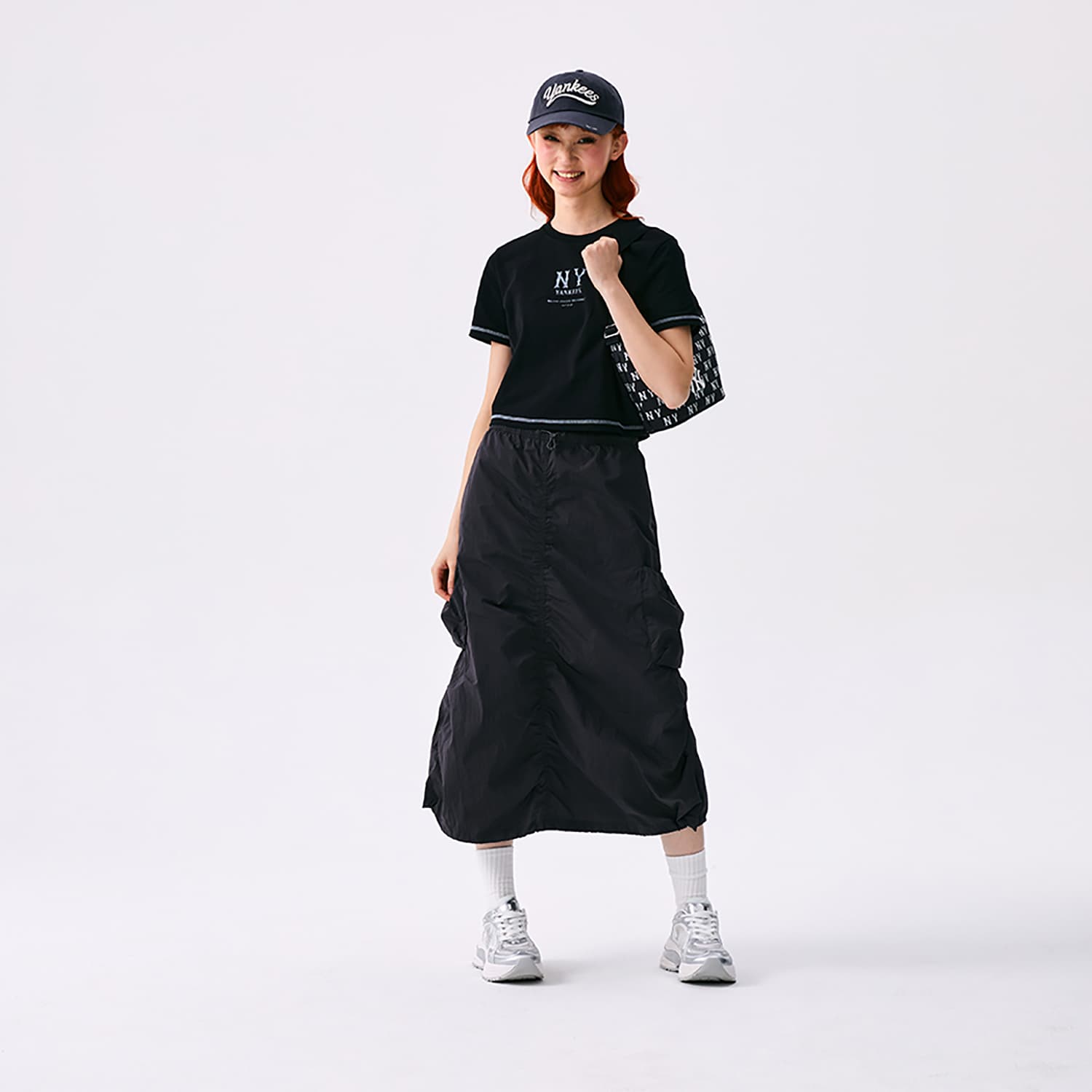 Футболка MLB Base Logo New York Yankees Черные Женские T-рубашки - изображение 6