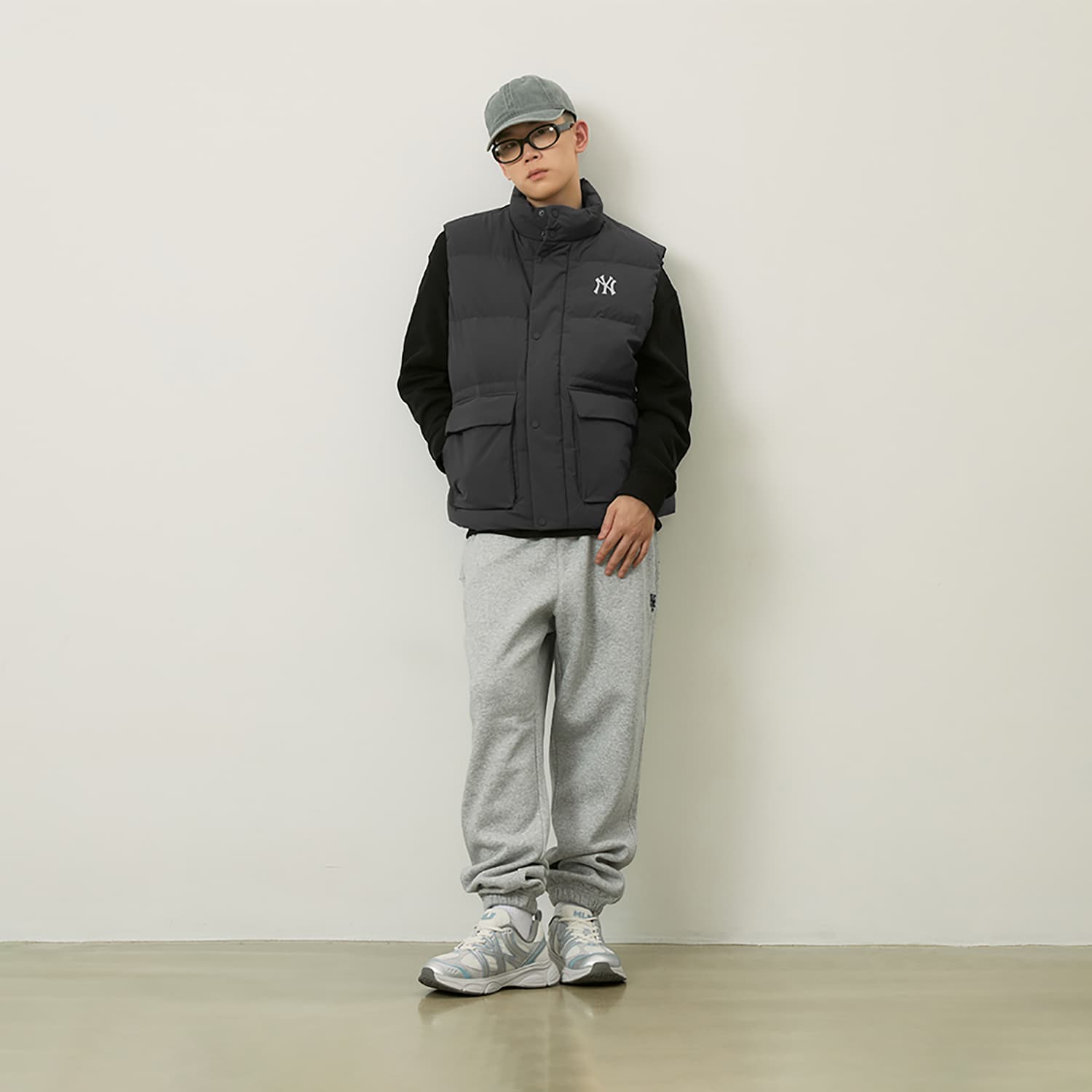 Куртка MLB New York Yankees Basic Collection Пуховый жилет Унисекс Угольный серый - изображение 7