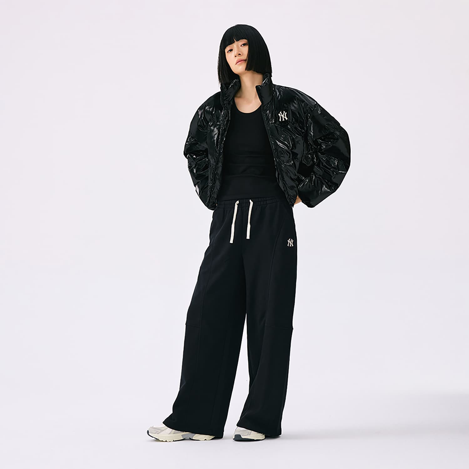 Пуховик MLB New York Yankees Basic Collection FW25 Пуховик Женский - изображение 8