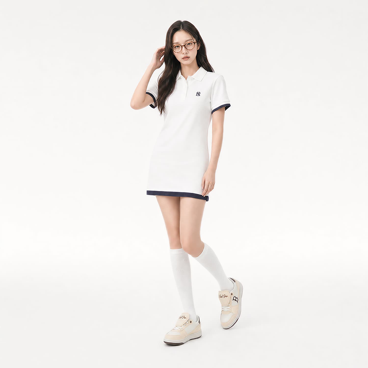 Платье MLB New York Yankees Basic Collection SS26 Короткое платье с короткими рукавами для женщин - изображение 3