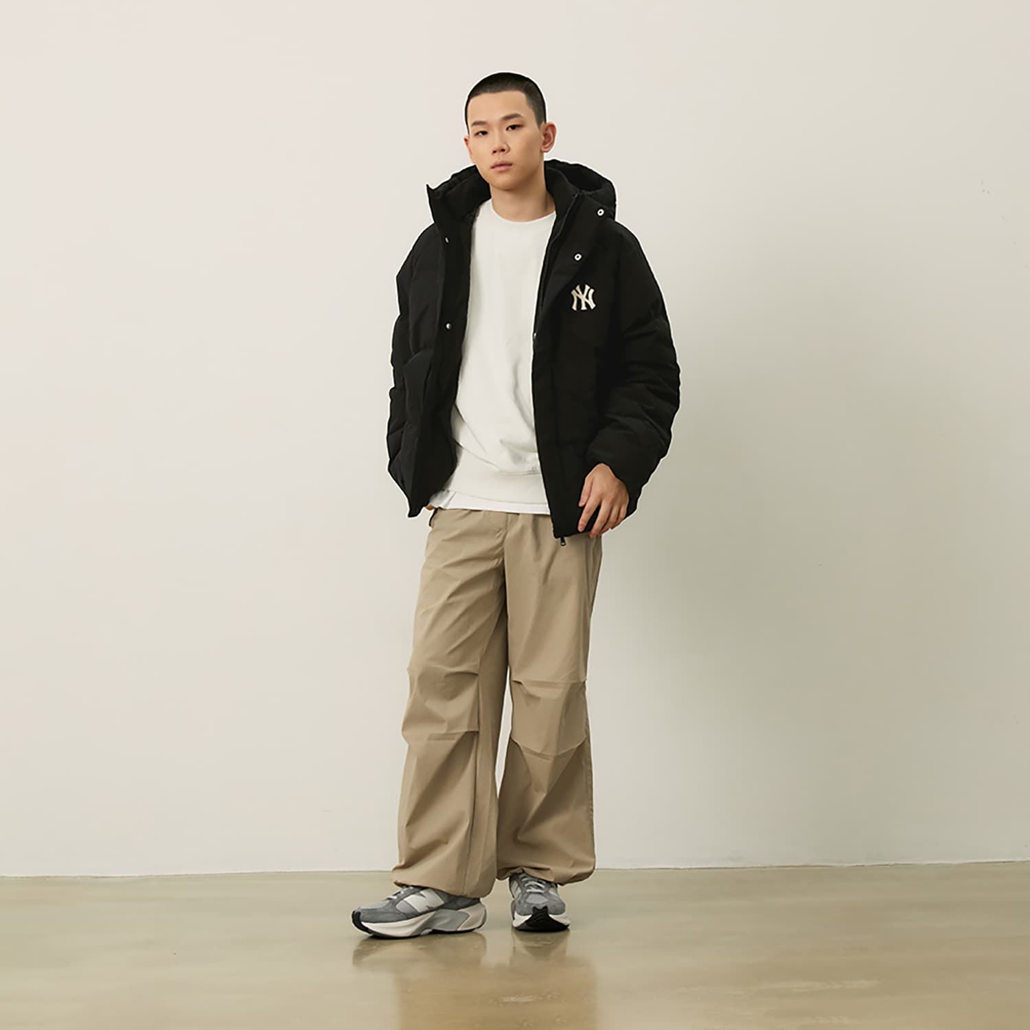 Зимняя куртка MLB Preppy Style Collection New York Yankees FW24 Пуховик Унисекс Черный - изображение 6