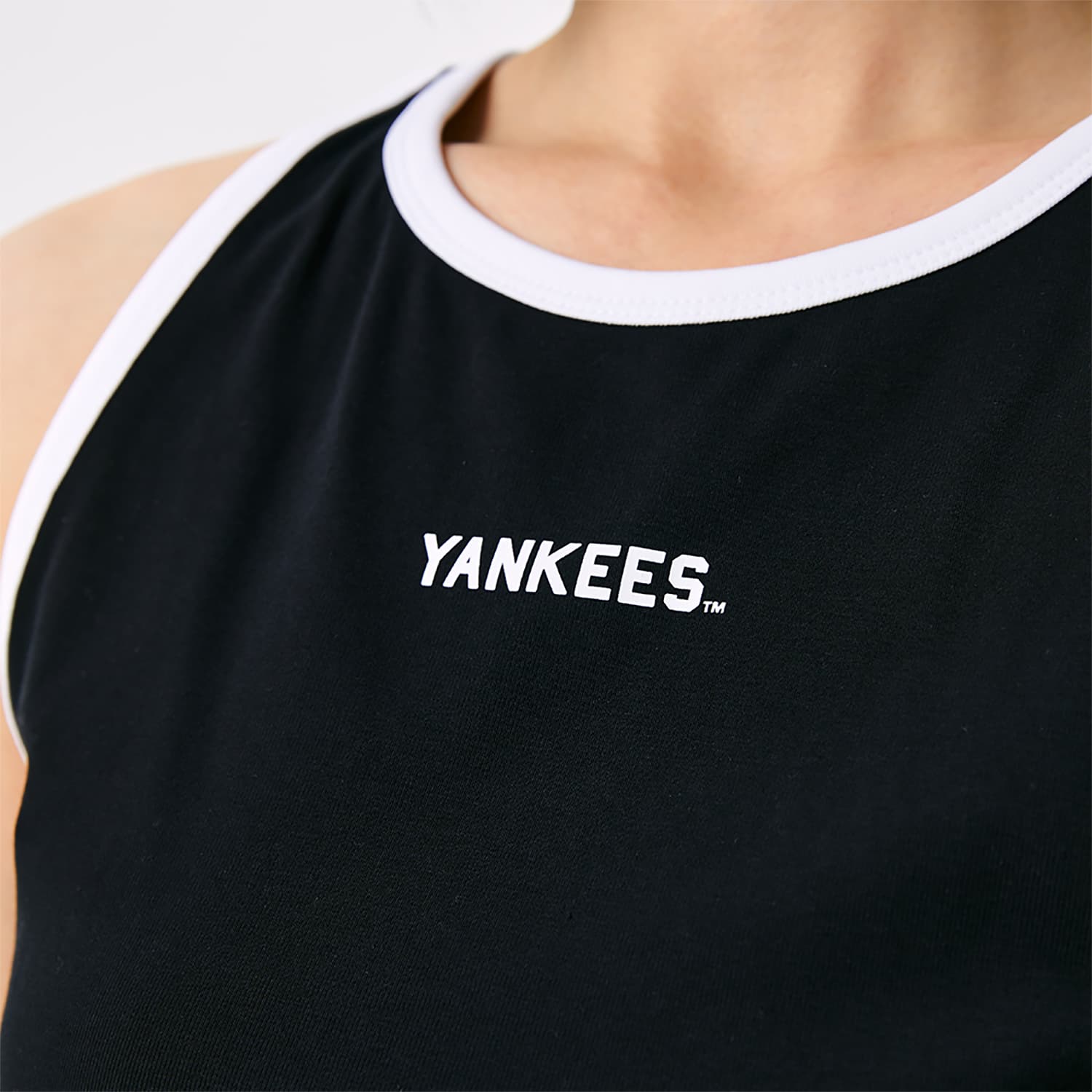 Майка MLB Preppy Style Collection New York Yankees SS25 Майка Женская Черная - изображение 8