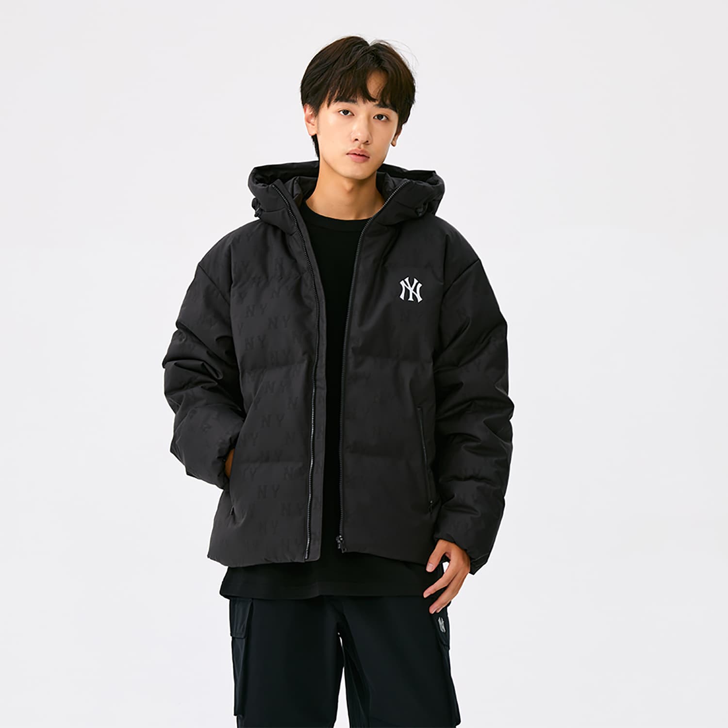 Зимняя куртка MLB MONOGRAM FW25 Пуховик Унисекс - изображение 3