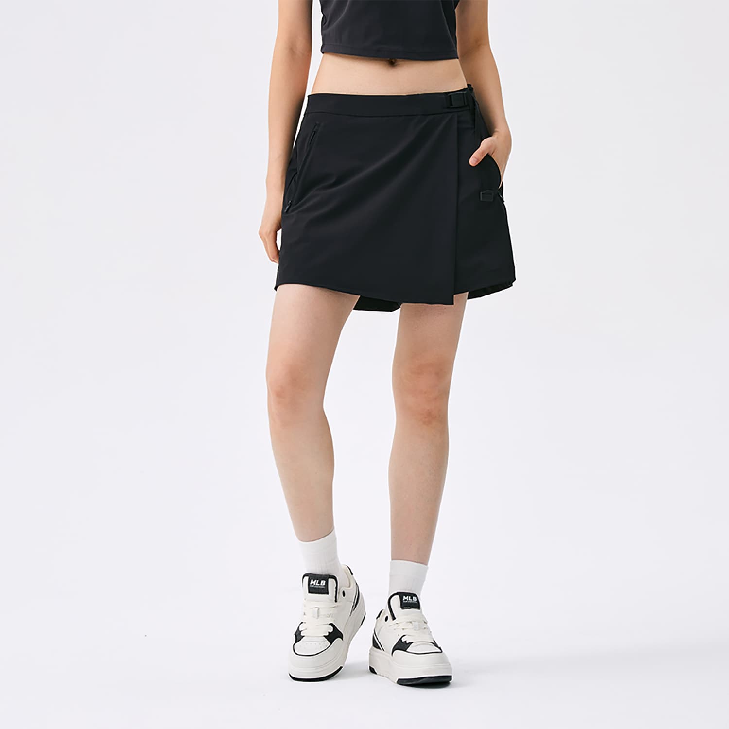 Юбка MLB New York Yankees Basic Collection SS25 Повседневные шорты Женские Черные - изображение 7
