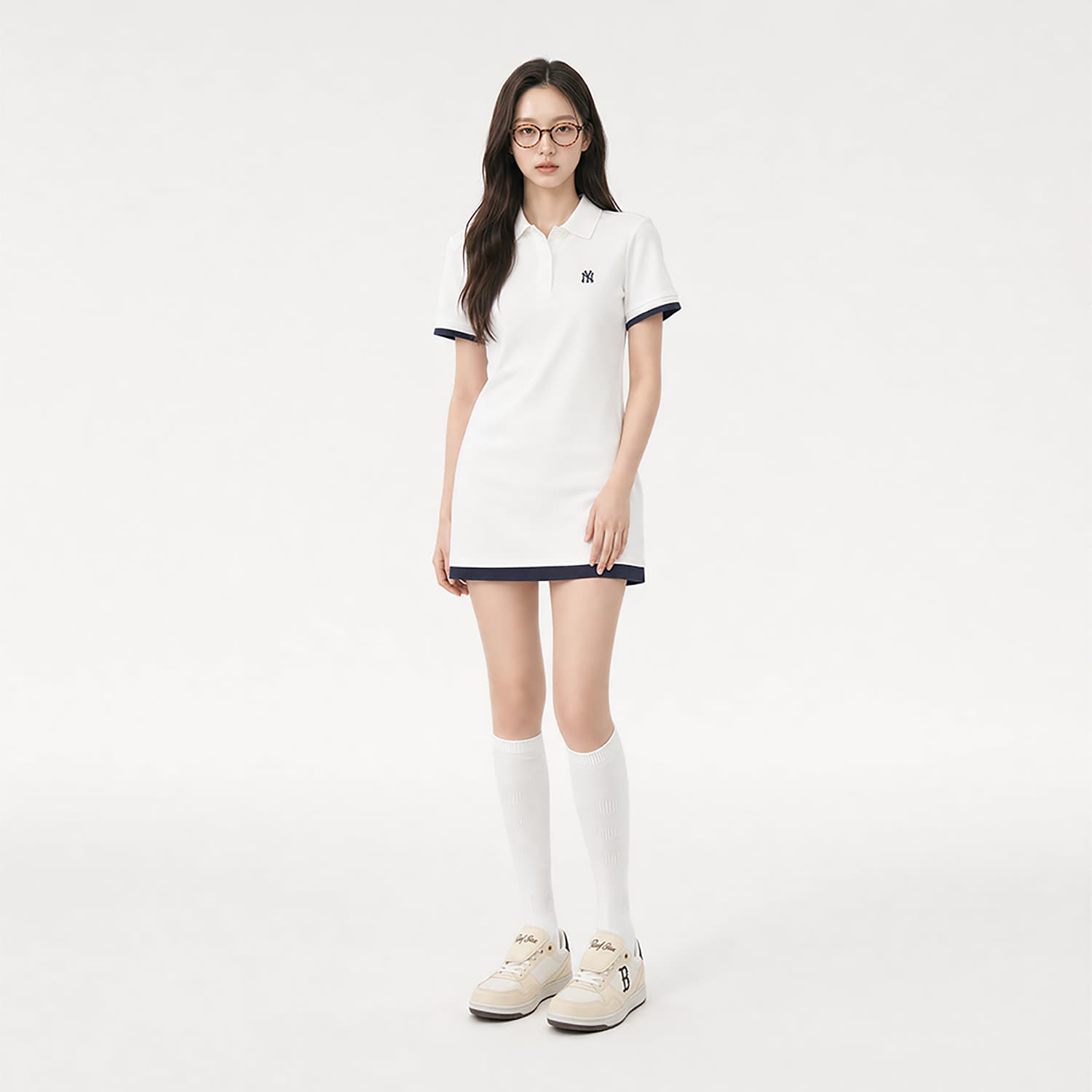 Платье MLB New York Yankees Basic Collection SS26 Короткое платье с короткими рукавами для женщин - изображение 4