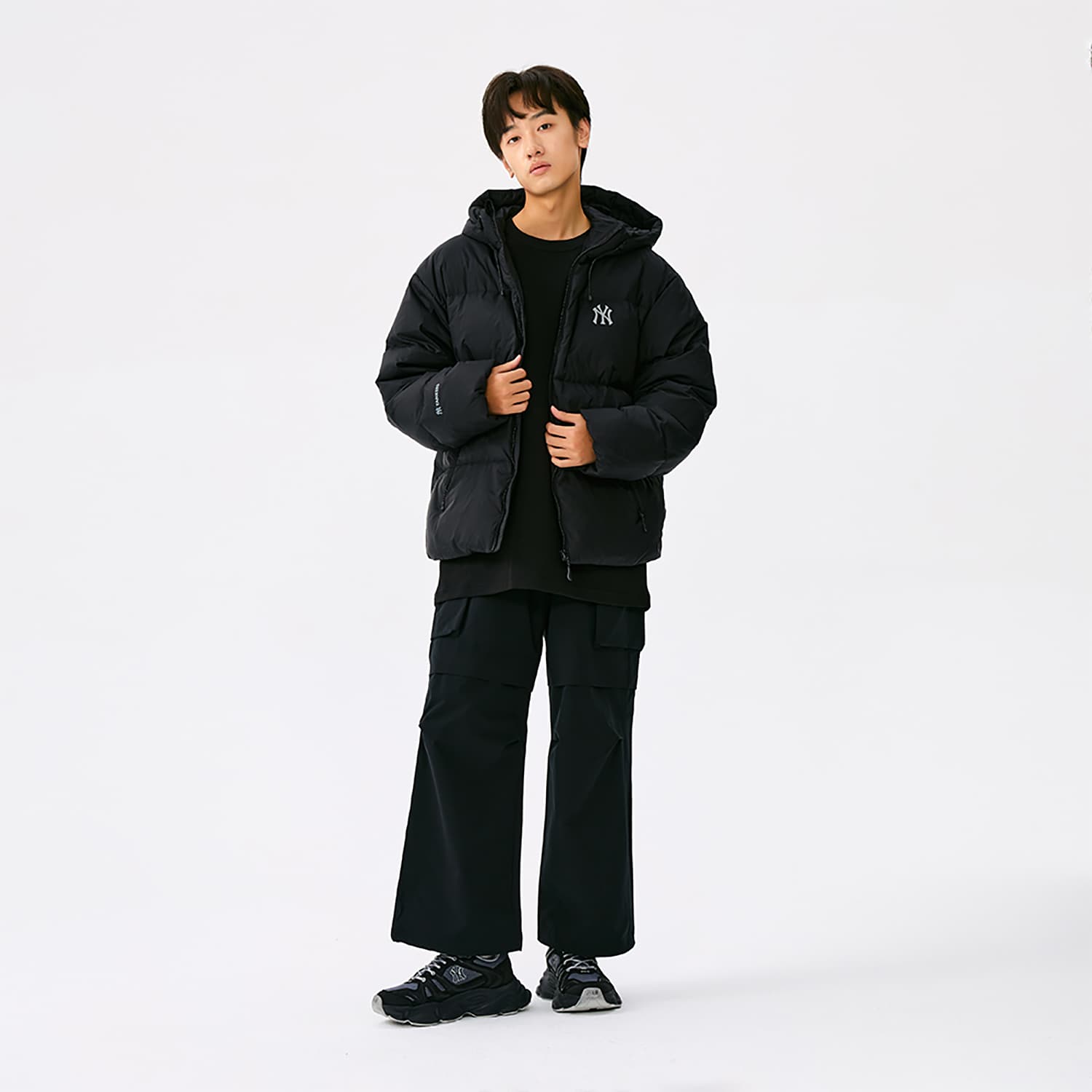 Зимняя куртка MLB New York Yankees Basic Collection FW25 Пуховик Унисекс - изображение 6