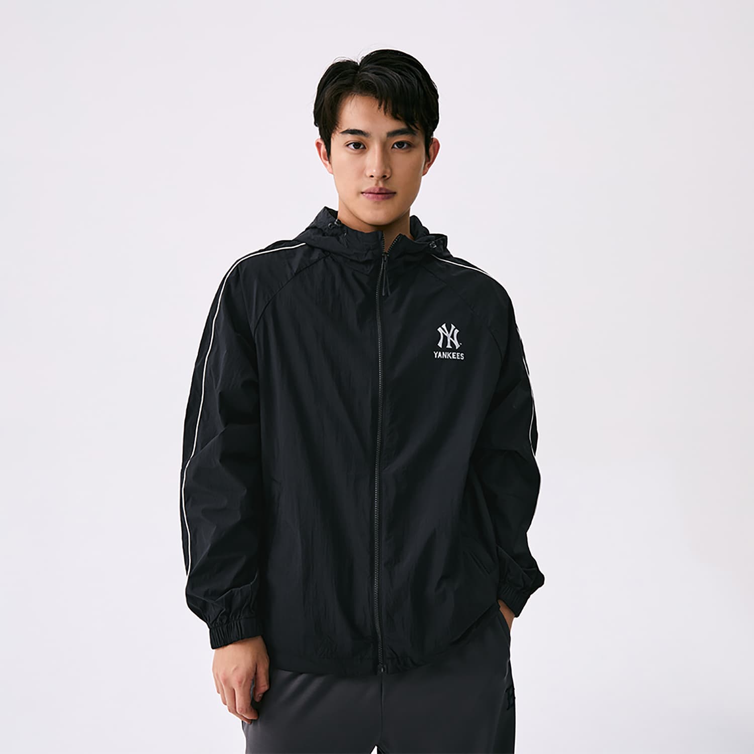Куртка MLB Preppy Style Collection New York Yankees SS25 Куртка Унисекс Черная - изображение 7
