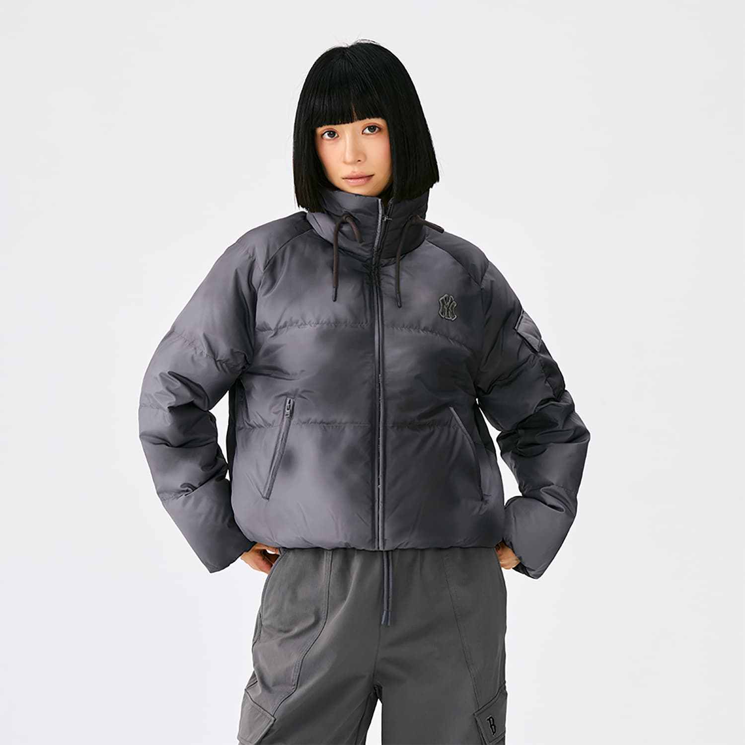 Пуховик MLB New York Yankees Basic Collection 25FW Пуховик Женский - изображение 4