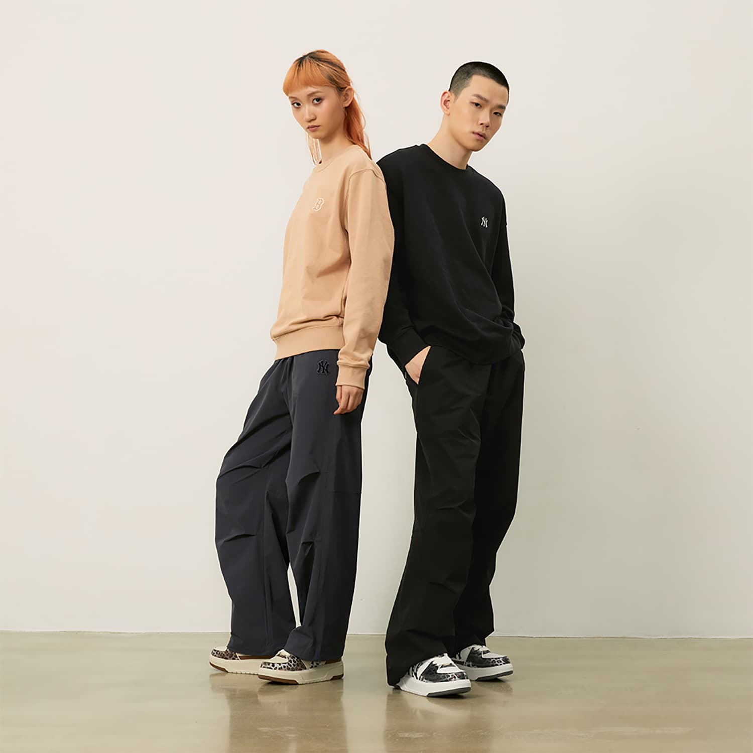 Штаны MLB New York Yankees Basic Collection FW24 Повседневные штаны Унисекс Черные - изображение 3