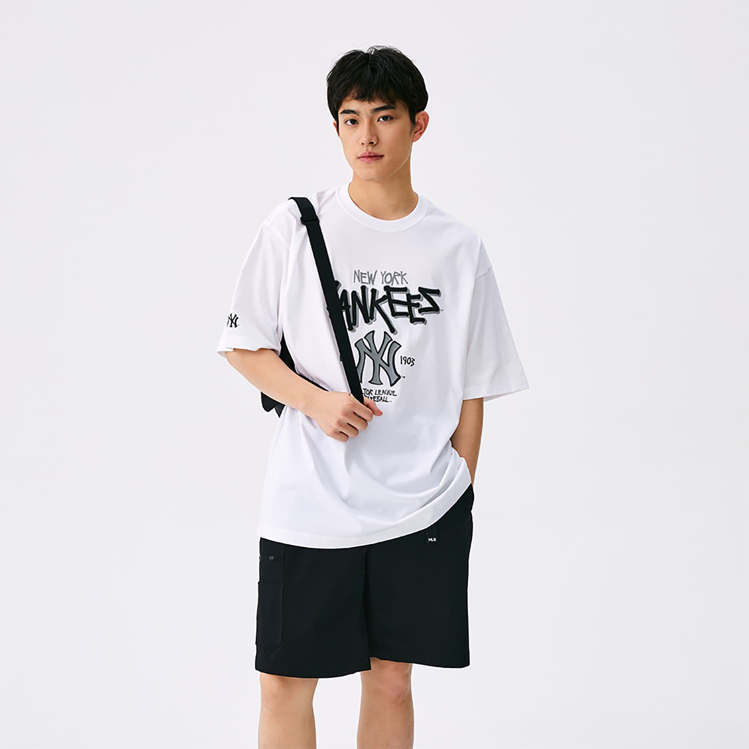 Футболка MLB Base Logo New York Yankees Белый Унисекс Футболка - изображение 5