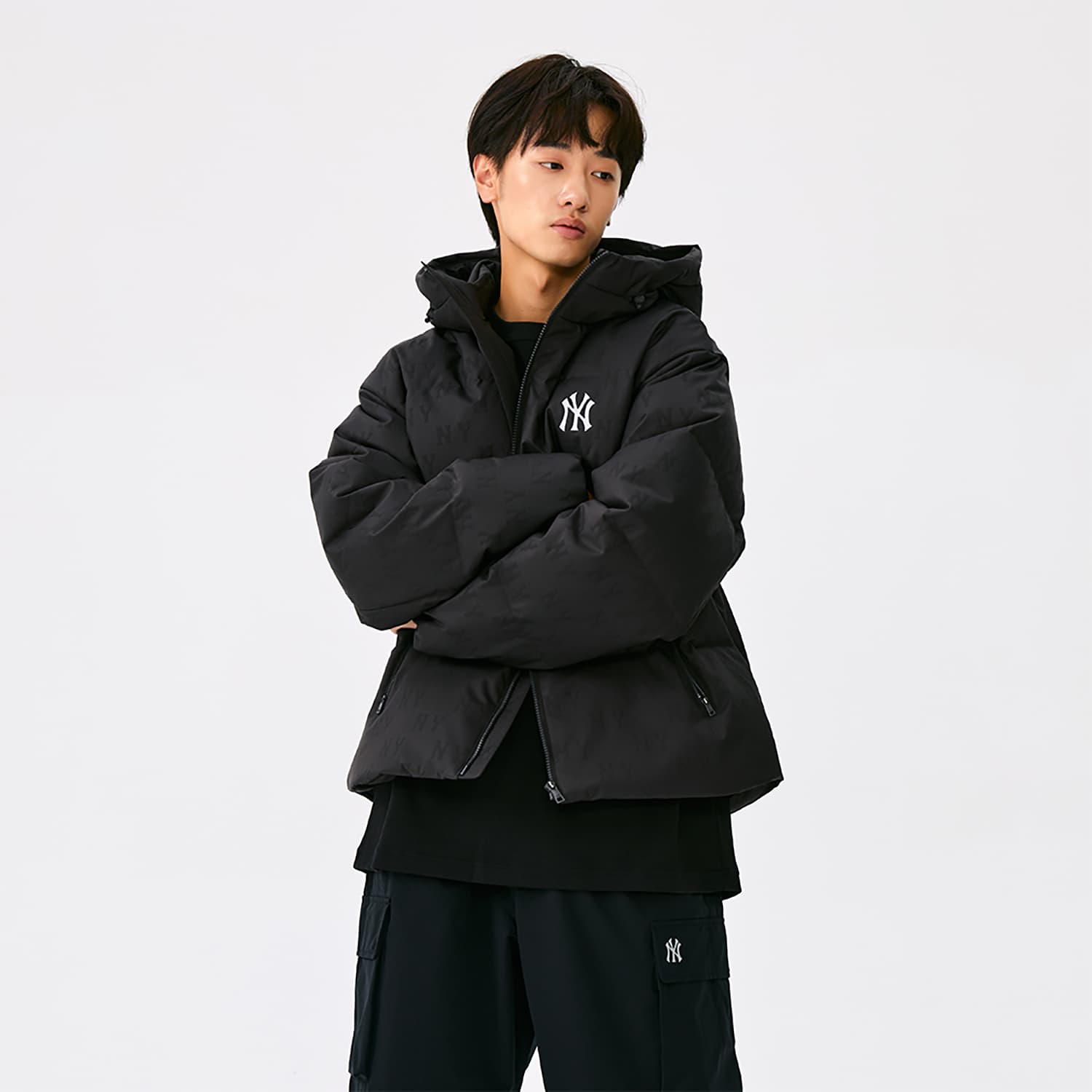 Зимняя куртка MLB MONOGRAM FW25 Пуховик Унисекс - изображение 4