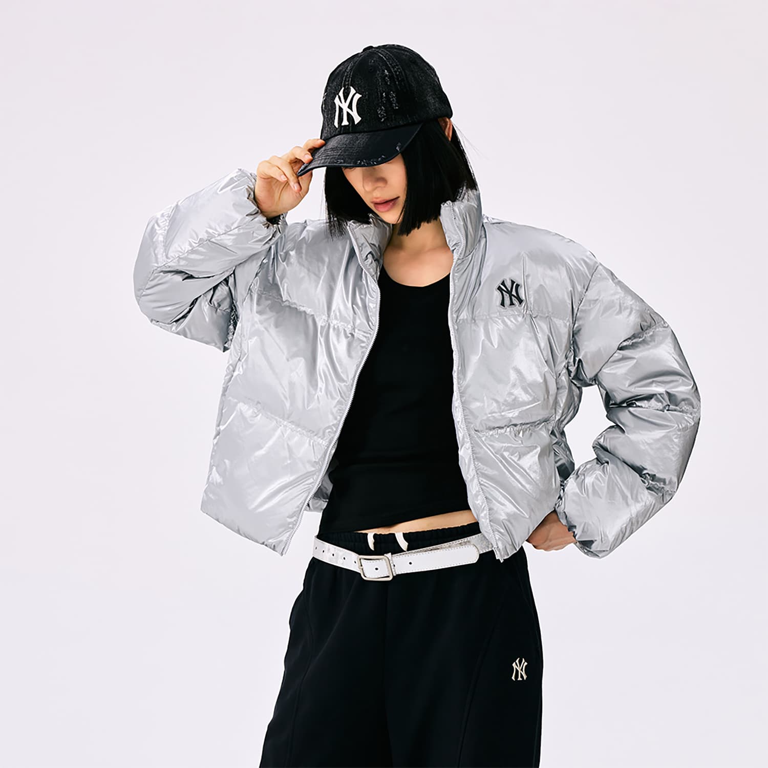 Пуховик MLB New York Yankees Basic Collection FW25 Пуховик Женский - изображение 5