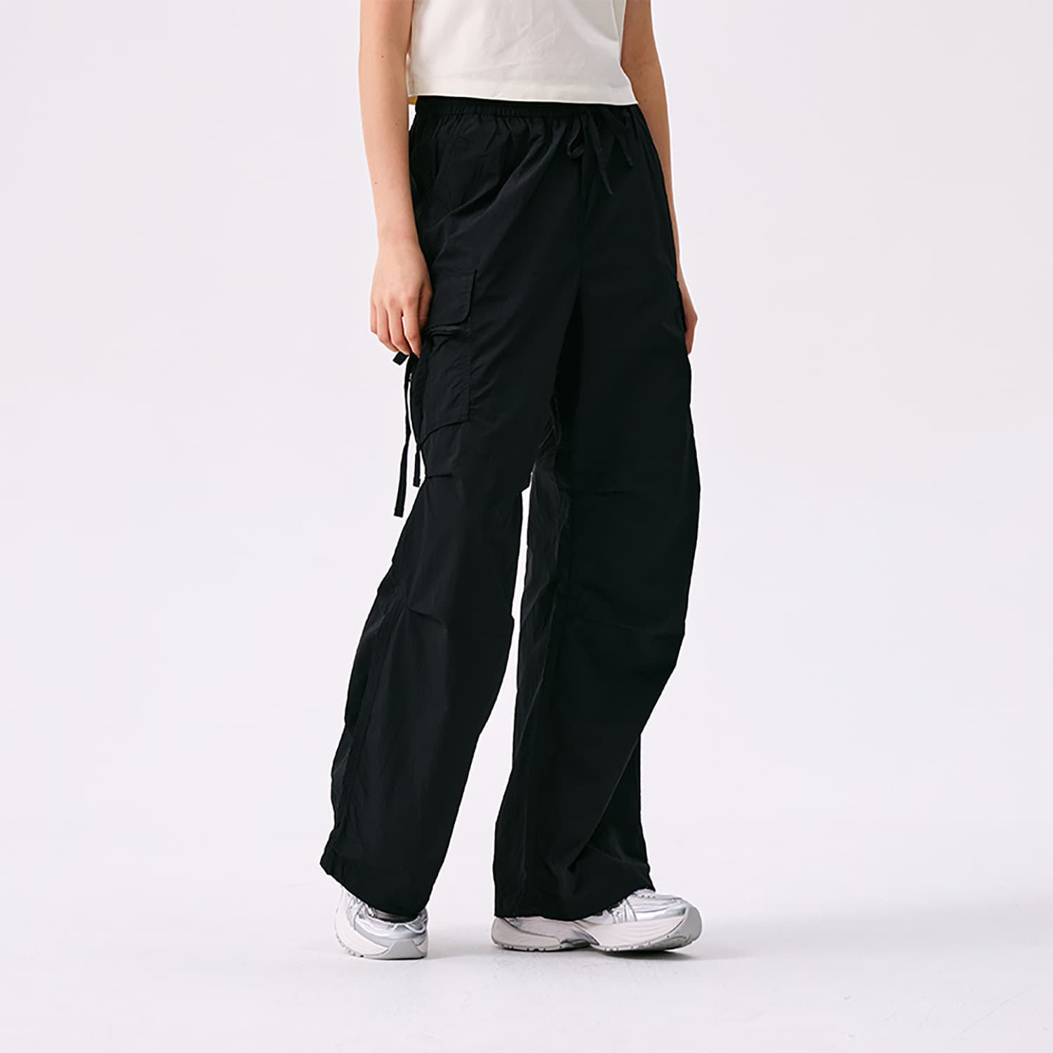 MLB New York Yankees Basic Collection SS25 Карго Брюки Женские Черные - изображение 4